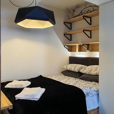 Апартаменты Whitebeeapartament Вроцлав Экстерьер фото