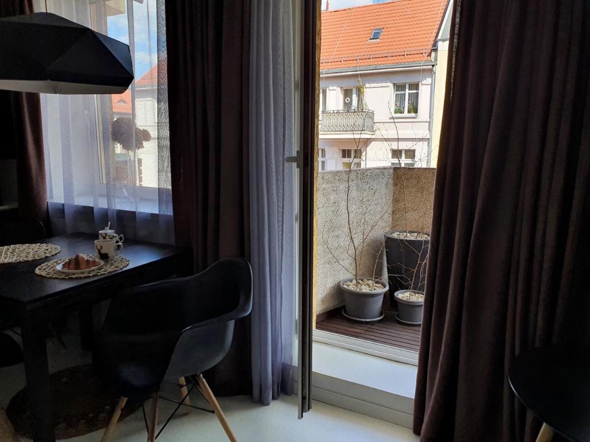 Апартаменты Whitebeeapartament Вроцлав Экстерьер фото