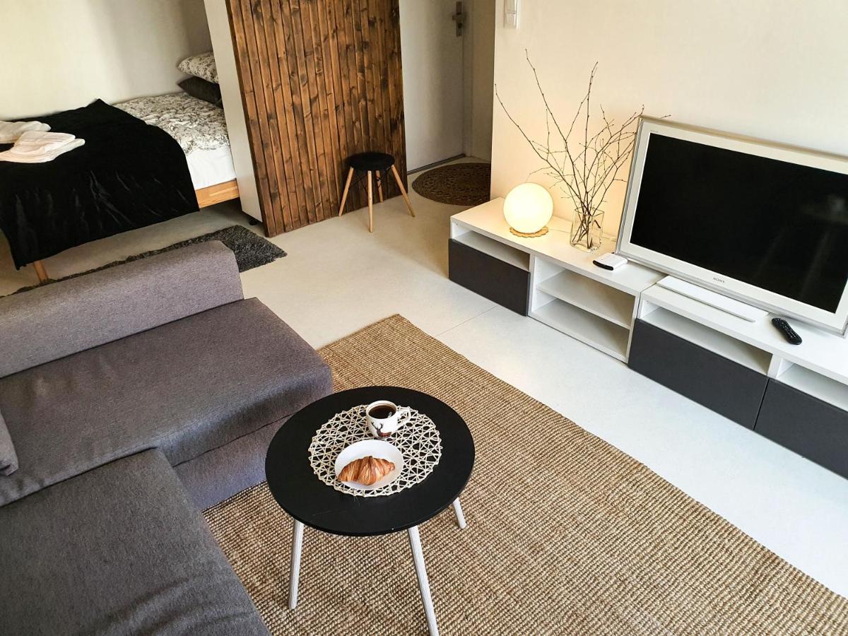 Апартаменты Whitebeeapartament Вроцлав Экстерьер фото