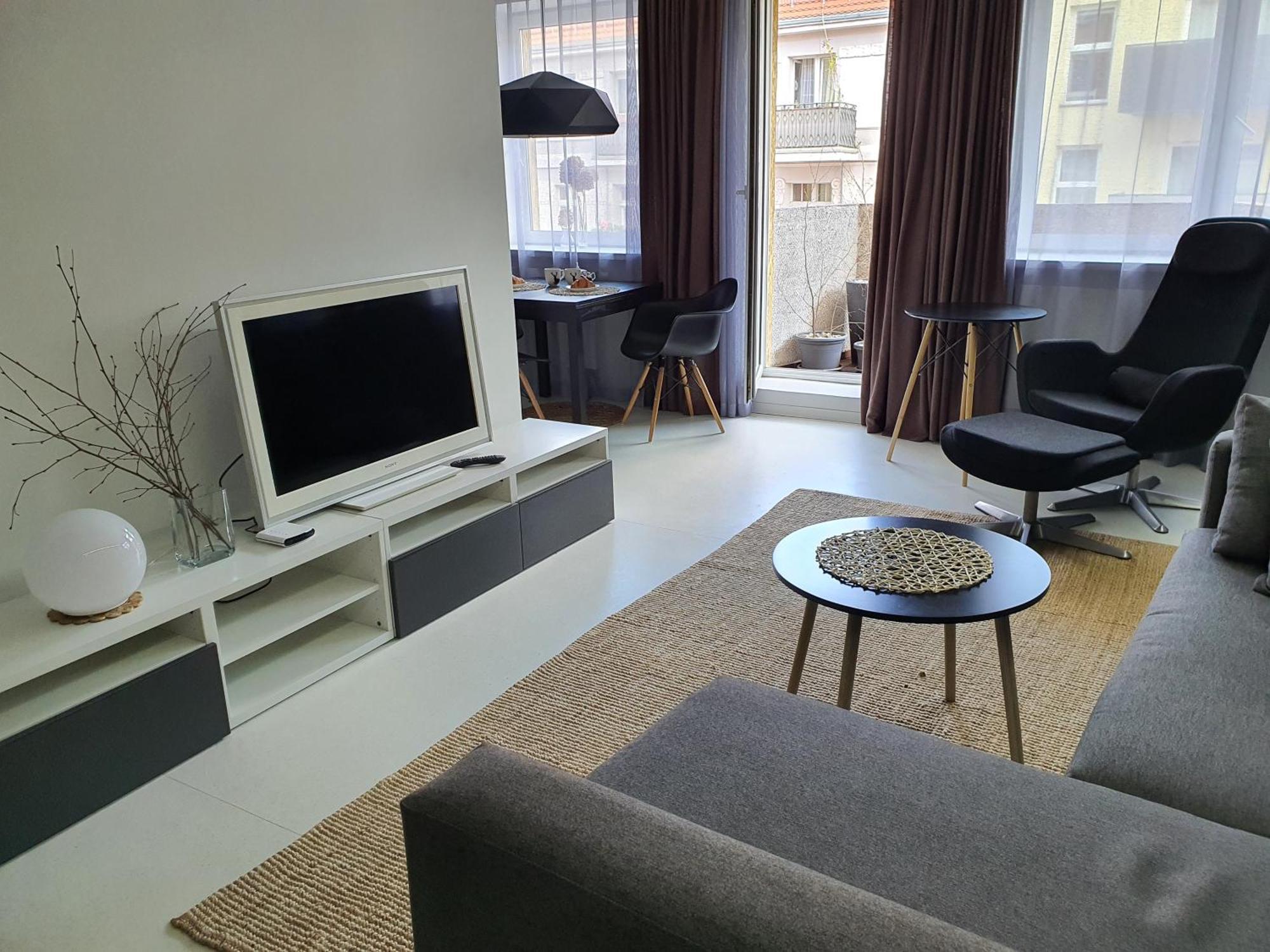 Апартаменты Whitebeeapartament Вроцлав Экстерьер фото